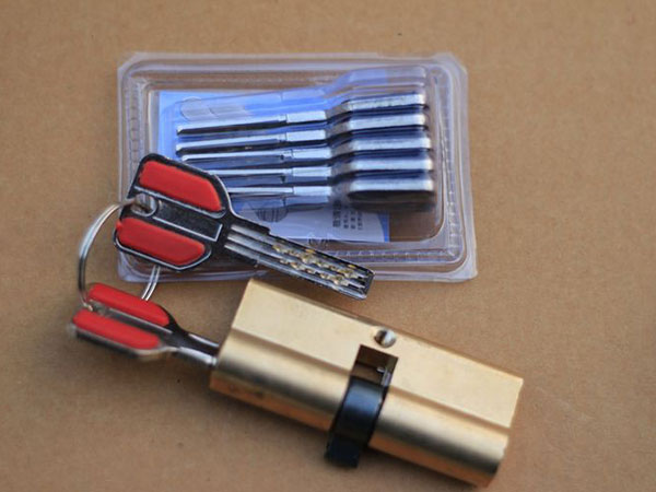 青龙24小时上门开锁公司